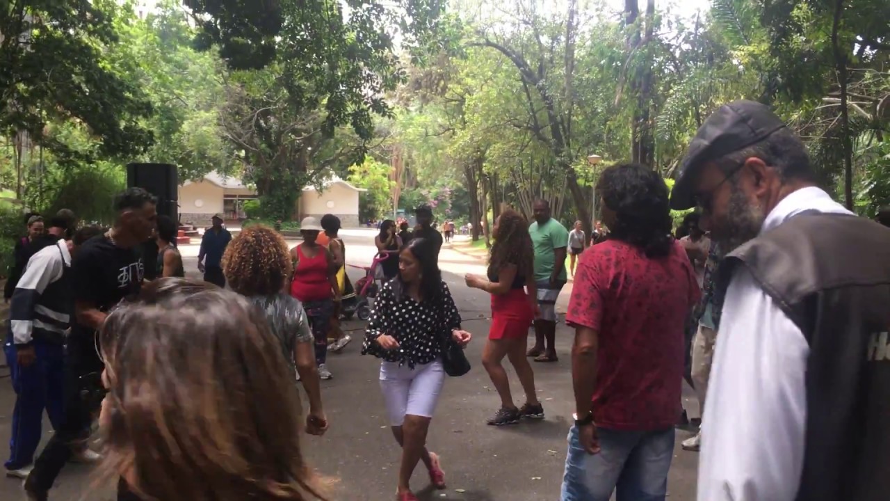 Dança no Parque Municipal de Belo Horizonte - Chicas Lokas