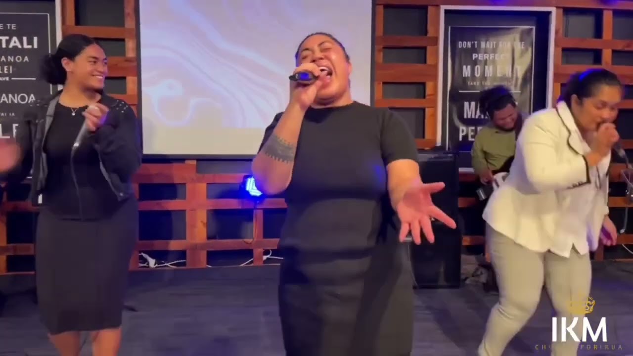 IKM Worship Team - Waymaker (Live)