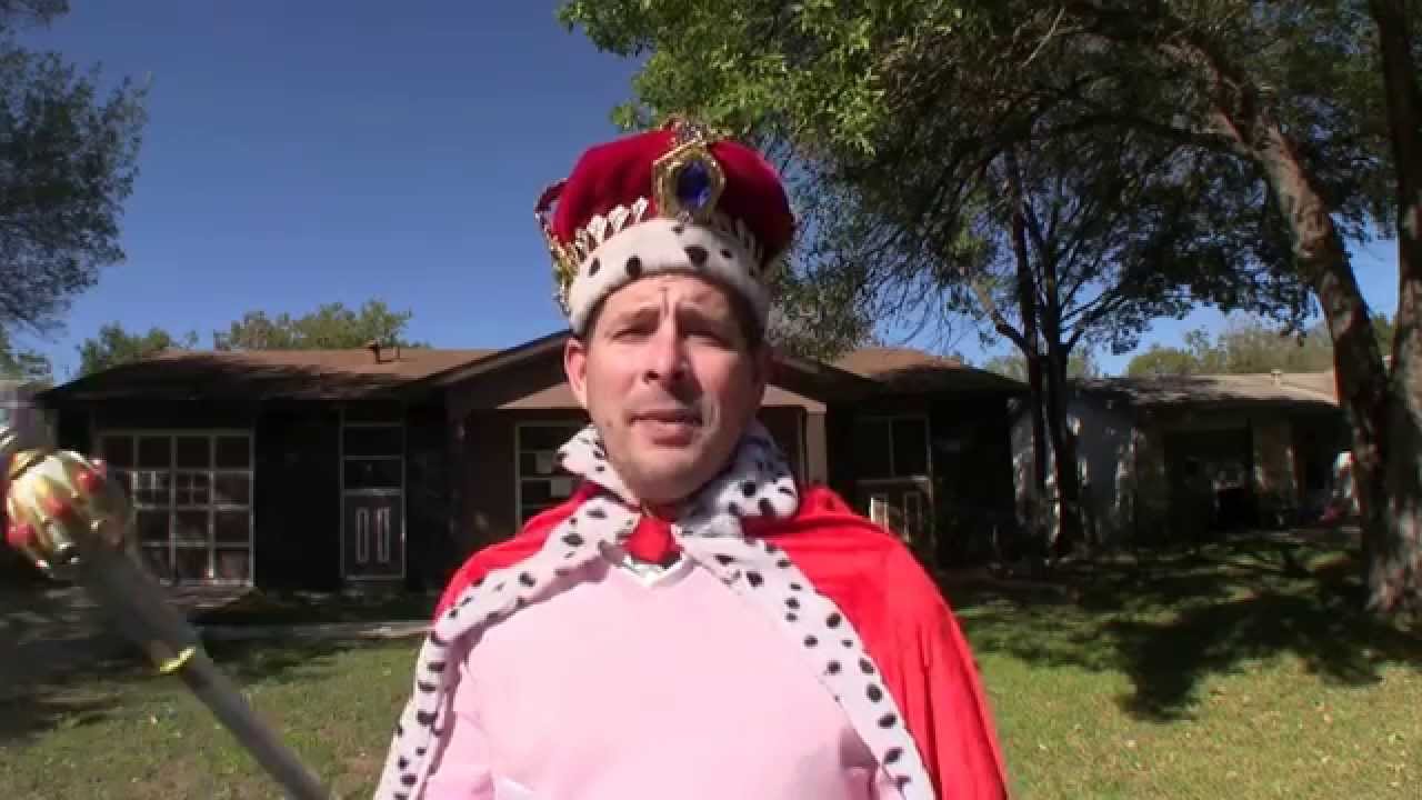 Schertz HUD Homes -- HUD King tours 209 Beverly Dr.