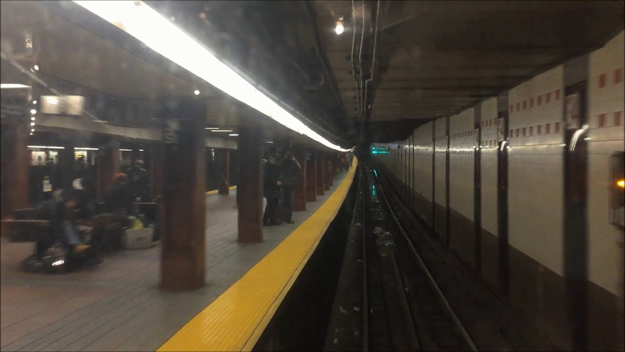 NYC Subway HD: Holiday Nostalgia Shoppers' Special Train (Arnines