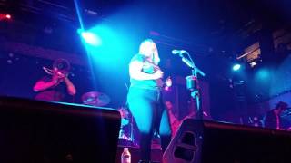 Elle King - Last Damn Night (LIVE) Nov 11 2016 Fort Lauderdale