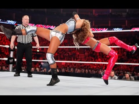 Eve Torres wins her first Divas Championship: Raw, April 12, 2010 - YouTube