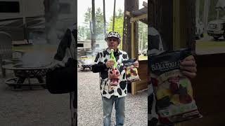 Mike Farrone critiquing Saratoga Red White & Blue Chips #camping #saratoga #chips #memorialday#fans