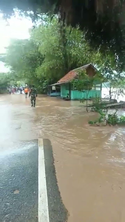 Jalan raya sudah dipenuhi Sungai Kikim Desa Gunung Kembang Lahat #shots #lahat #lahatupdate #viral