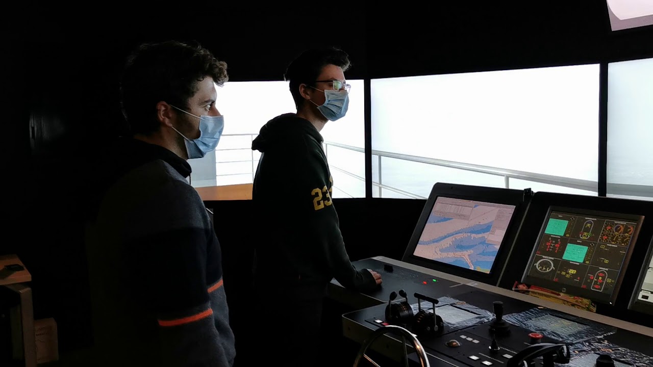 Journée portes ouvertes ENSM Le Havre 2021 : brief exercice simulateur de navigation