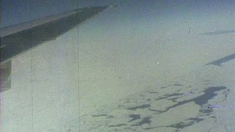 Air NZ flight TE901 before it crashed into Mt Erebus. Warning: content may be upsetting.