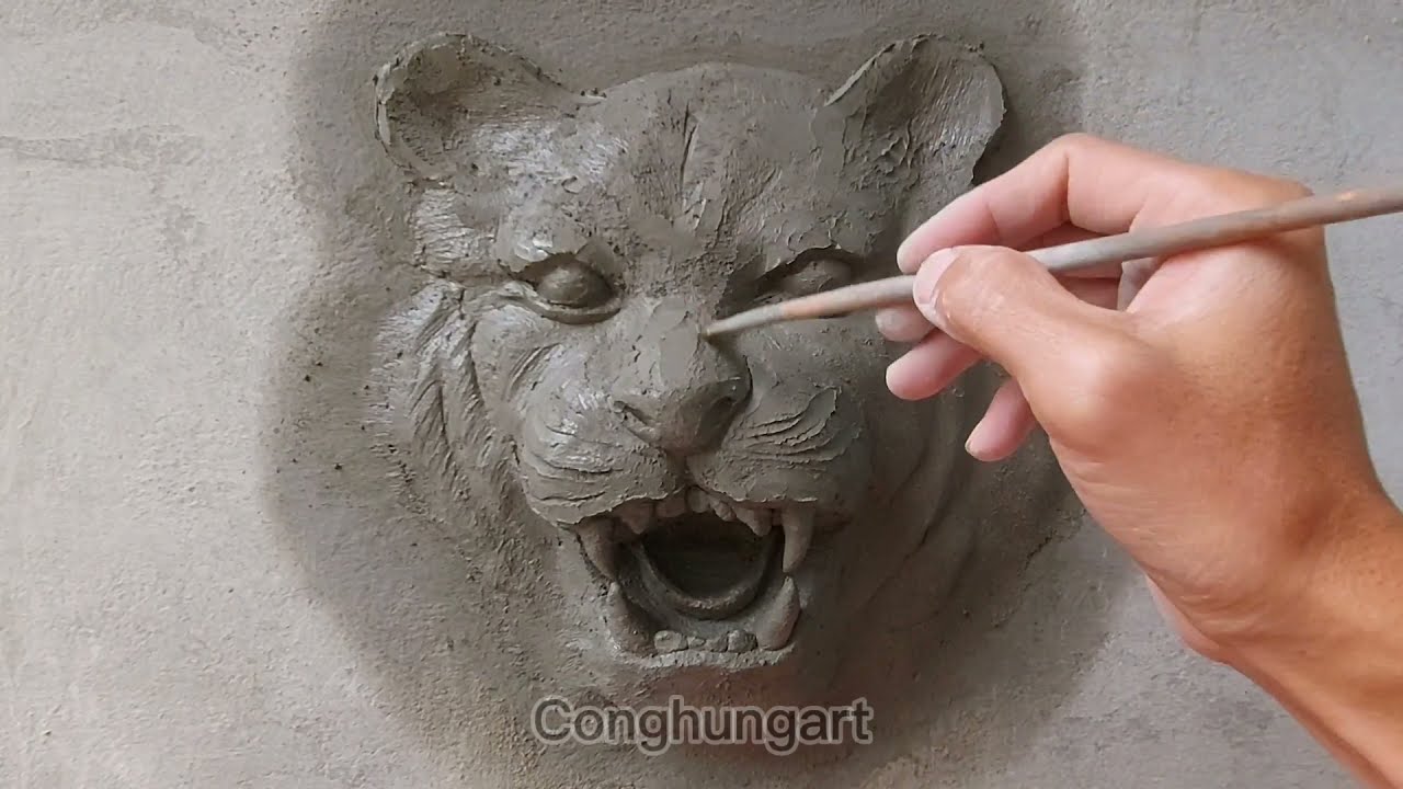 It's amazing how he made the tiger's head look like life
