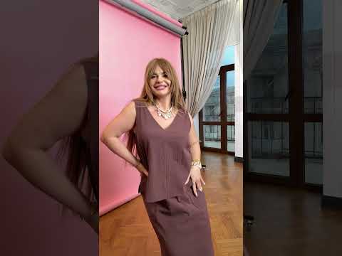 Стильный женский костюм летний: топ-туника и длинная юбка с карманами, батал большие размеры, видео 1