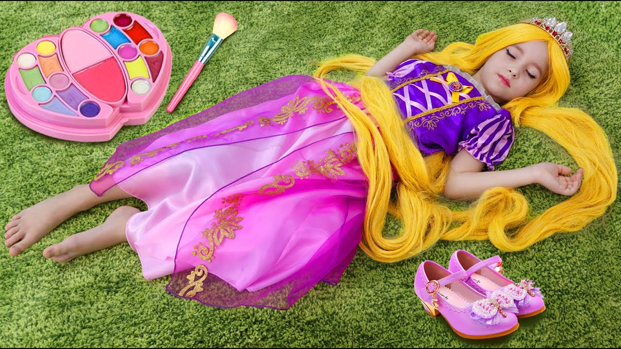 Princess Clay Mermaid Costume Dress UP Doll DIY, Crafts
