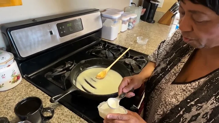 How To Make Brown Gravy And White Gravy By Grandma...