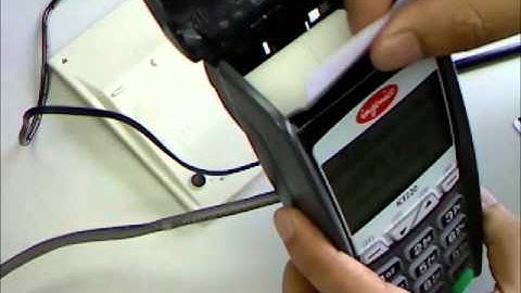 Ingenico iCT220 - Changing Thermal Paper