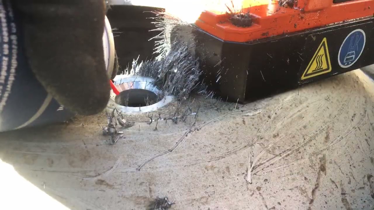 Preparing Offroad rim for wheel bolt centering (Magirus Deutz 192D11 Fire Truck)