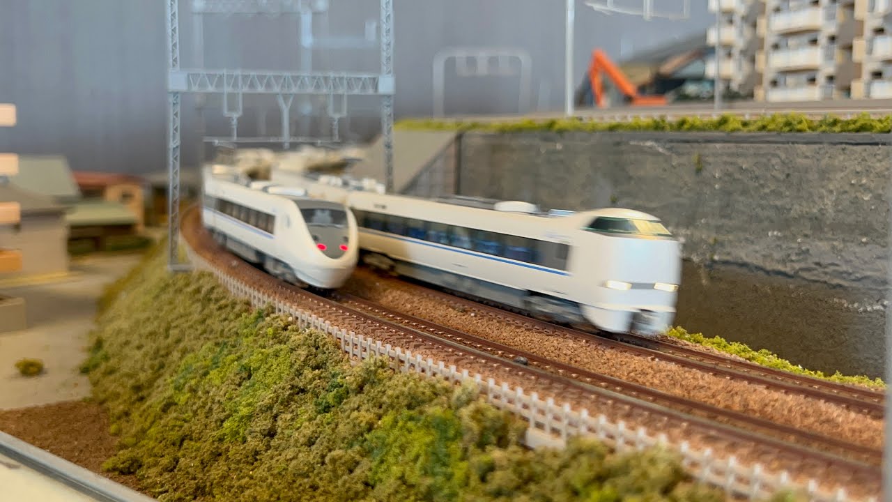 Nゲージ   特急サンダーバードと新快速