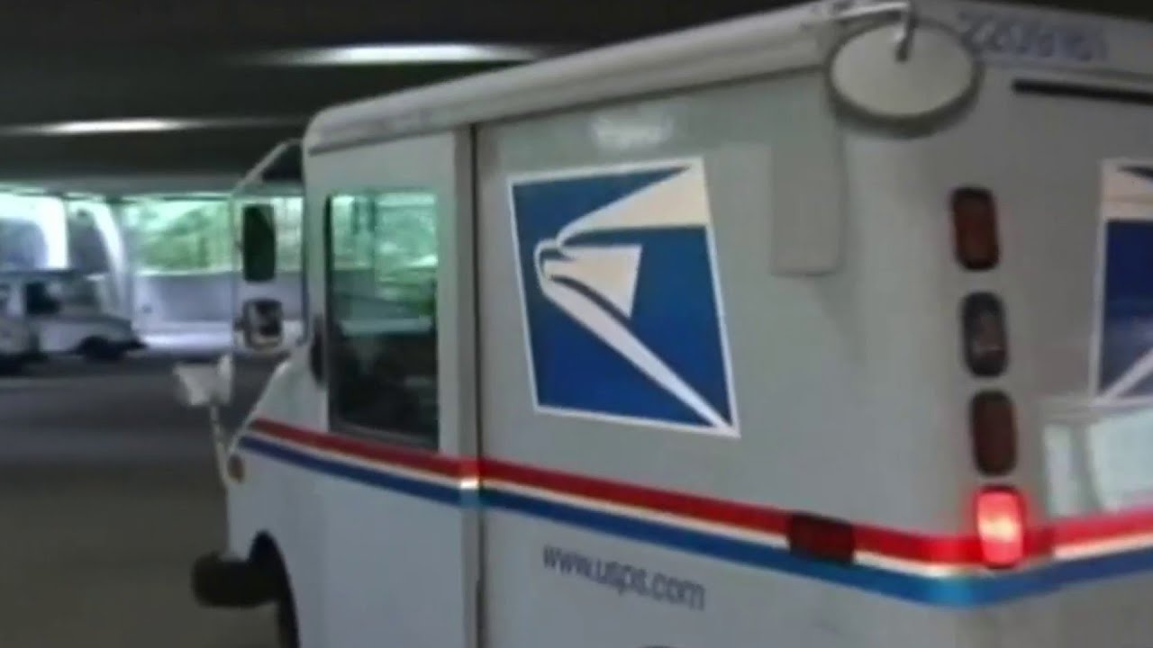 Shipping gifts this holiday season? Here are the deadlines you should know