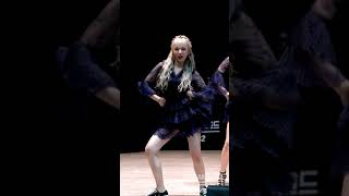 [4K 60p] 20180608 유니티 (UNI.T) 코바코홀 팬사인회 'You&I (내가 하고싶은 말은)' 윤조 세로 직캠