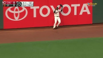 CIN@SF: Nunez makes a tough grab at the track