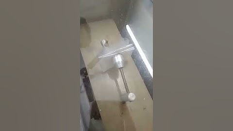 Determination breakdown strength of solid insulating material.