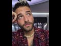 Maluma melancólico escuchando SOBRIO