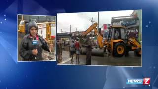 Sudden pothole in Madhya Kailash leaves traffic jam : reporter update | News7 Tamil