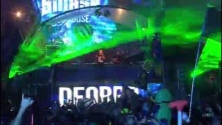 Steve Aoki & Deorro - Freak (Live TomorrowWorld 2014)