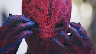 Becoming Spider-Man - The Amazing Spider-Man Battle Damaged Costume