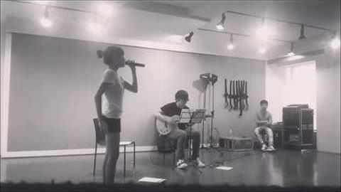 Tiffany - I Just Wanna Dance (Acoustic) (English Version)