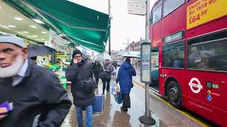 Falling Rain, DJI OSMO POCKET 3, Walking in the rain, Upton Park, The Queens Pub, Queens Market