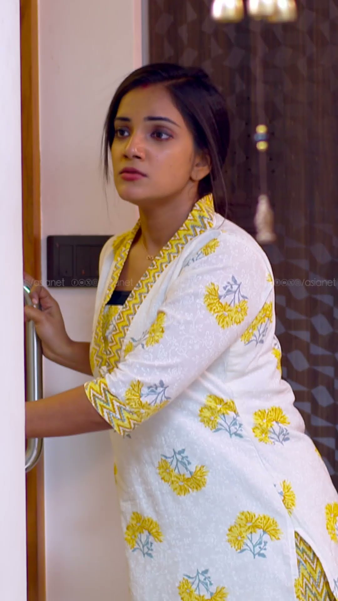 #EthoJanmaKalpanayil ശ്രുതിയോടാ അശ്വിന്റെ കളി