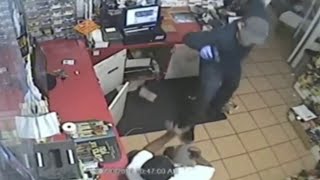 Armed robber targets 2 Hollywood businesses