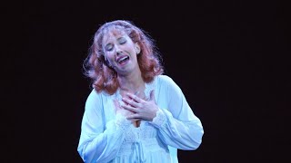 Show-Stopping Get Out and Stay Out From 9 to 5