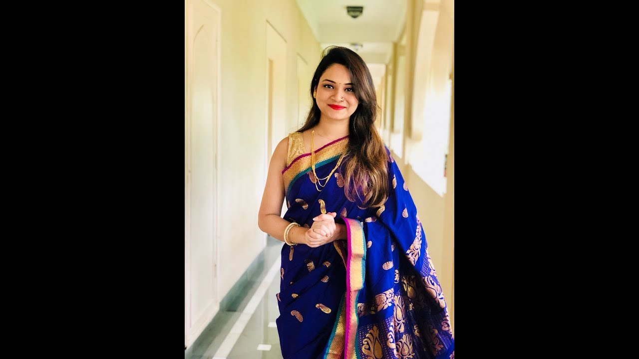 Best Marathi Anchor Maharashtra Mayuri Malandkar hosting pressing