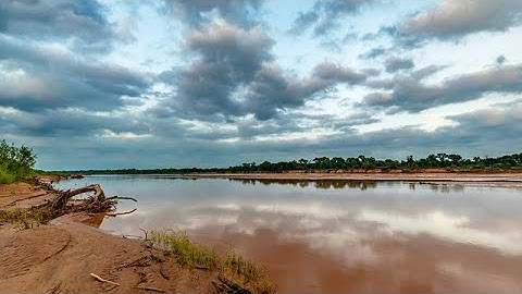 Effect of form friction on the sediment rating curve