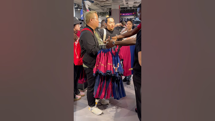 ¡La LOCURA de este AFICIONADO COMPRANDO unas 20 CAMISETAS del BARÇA con COLDPLAY! *CASI 8.000€* 😳💶