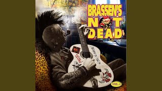 Video thumbnail of "Brassen's Not Dead - Chanson pour l'auvergnat"
