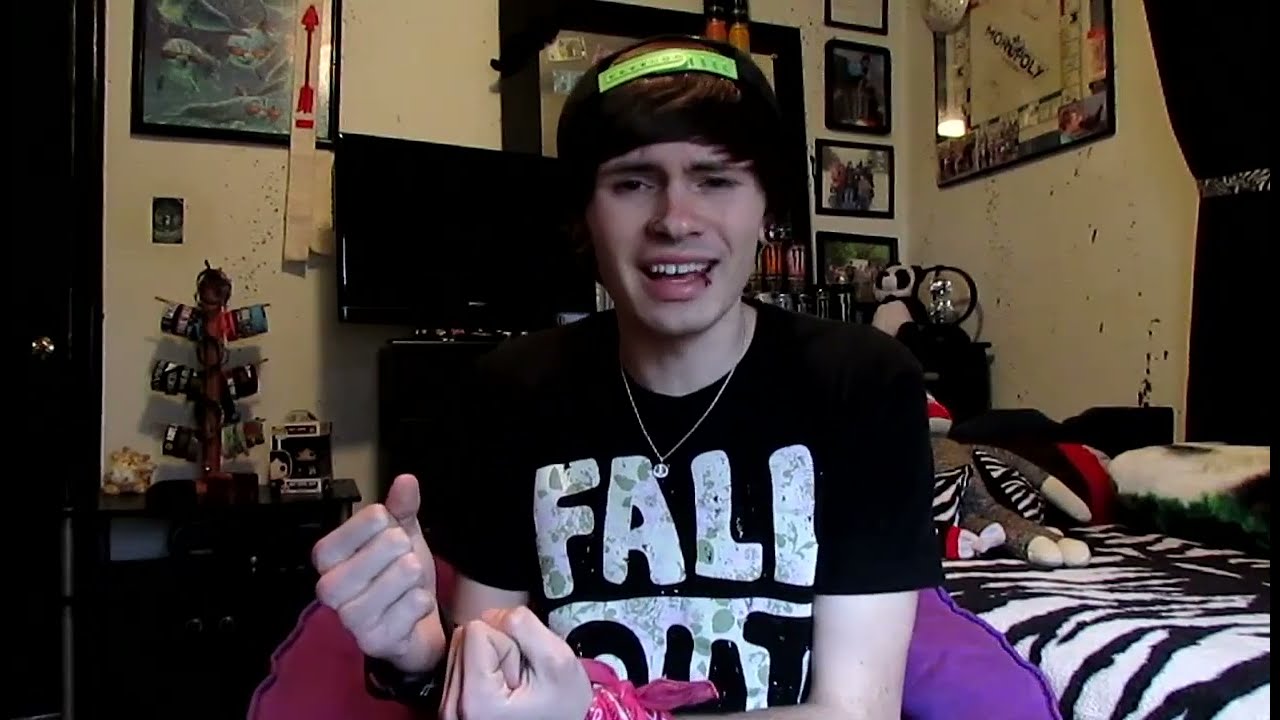 HeartsHeld: WadeThePanda Intro (Re-upload)