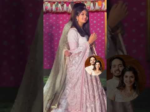 Oh My God...Aishwarya Rai Daughter Aradhya kitni badal gayi hai na?| Bollywoodlogy|Honey Singh Songs