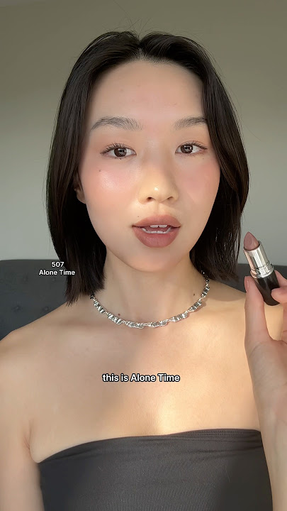Trying the viral M.A.C “Alone Time”with a few of my fav glossy lipsticks💄#lipstick #makeup #beauty