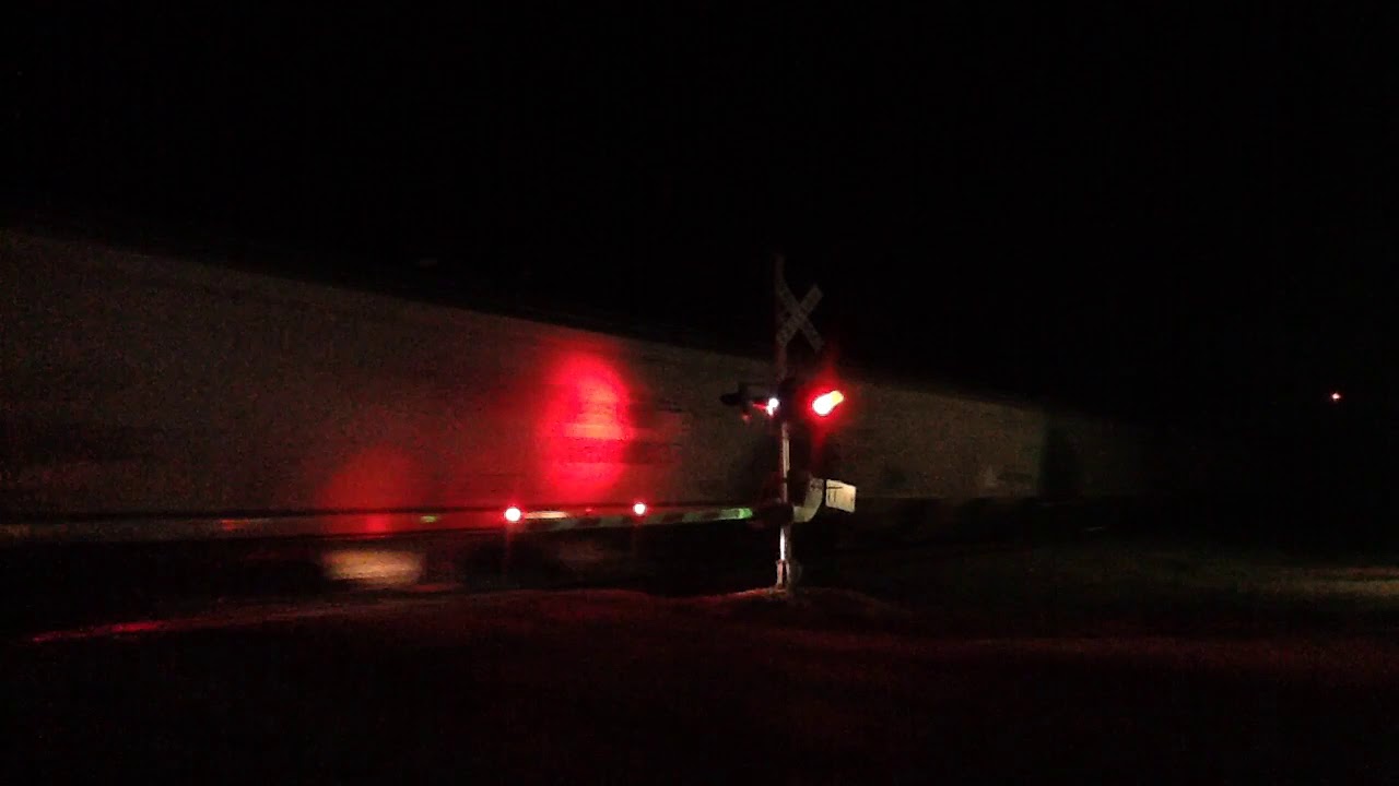 UP 8703 SB Grain Hopper Cool Crew K5LLA DPU Magnolia Tx