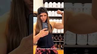 Dunja Bitar Flex Her Arms