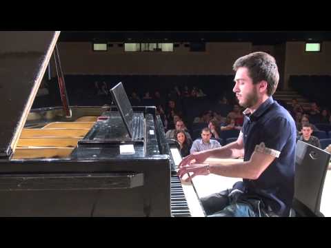 დათო მჭედლიშვილი - თსუ \"პიანისტი 2013\"