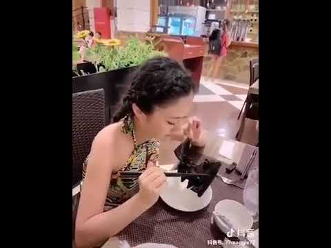 Chinese Girl Eating Bat Soup Trending! Amid Coronavirus