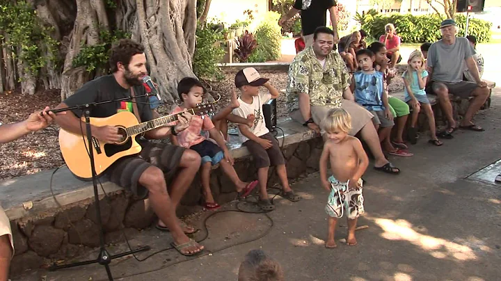 Jack Johnson Singing to Children "The 3 Rs" Reduce, Reuse, Recycle