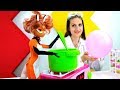 Видео с игрушками: Кукла Леди Баг в деле с Реной Руж. Как отделить соль от перца? Веселая химия