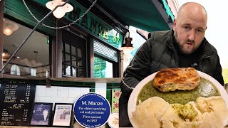 I went to THE OLDEST PIE & MASH SHOP IN LONDON - I have my first try of liquor - OPEN OVER 100 YEARS