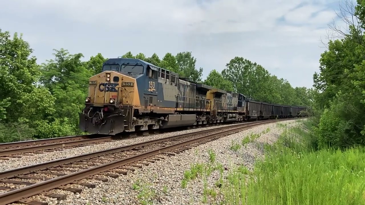 CSX 153 West by Scary Hill, WV.