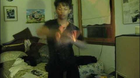 Glowsticking.com Stringing Xodiac 3 string practice 12-21-08