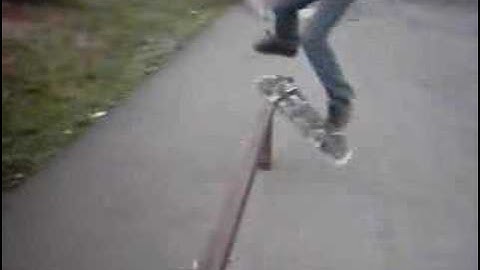 kickflip fs boardslide