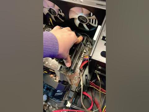 Тут даже оперативная память АМД - YouTube