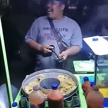 Penjual pentol viral