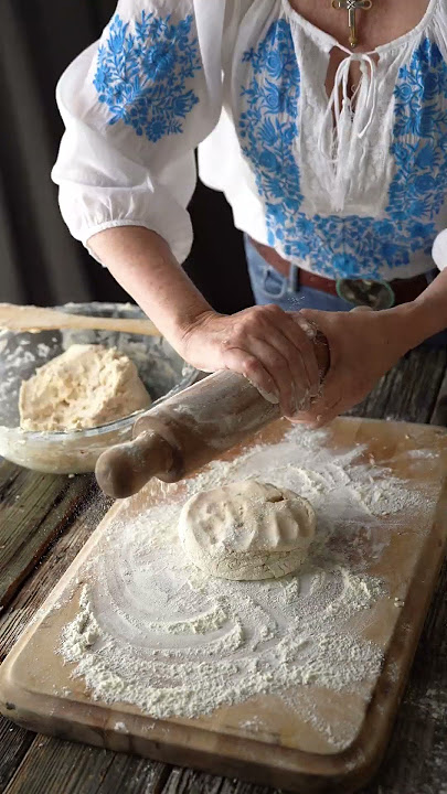 Pecan Pan de Polvo is a Christmas favorite - Kitchen Wrangler